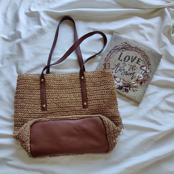 A New Approach Boho Style Woven Paper Material Purse w/ Chevron Design - Picture 4 of 9